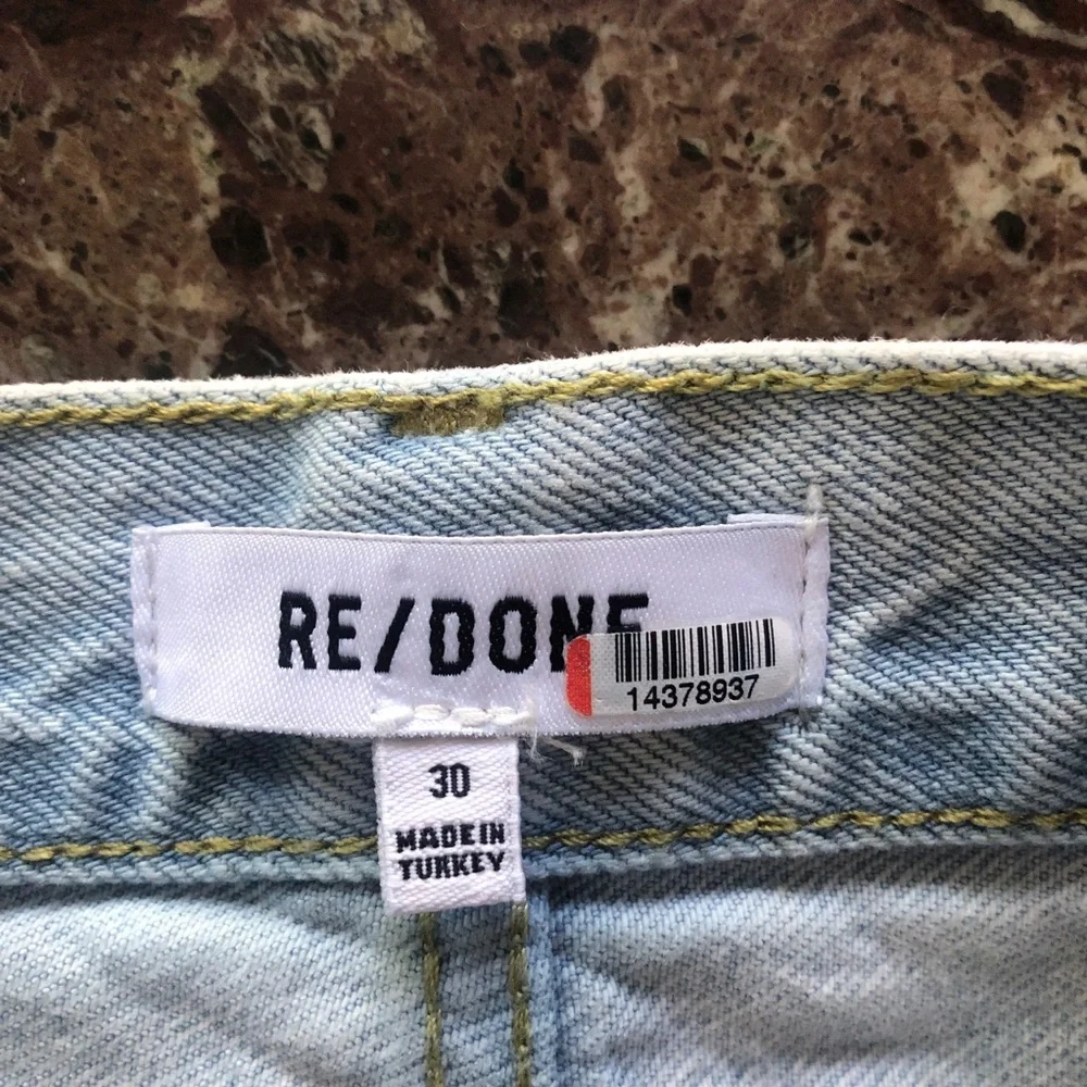 RE/DONE 90s High Rise Loose Jeans in Perfect Light Indigo Blue